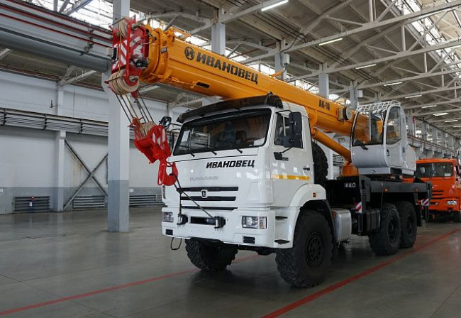 Автокран КС-35714К-2