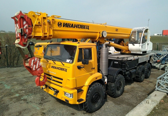 Автокран КС-65740-8